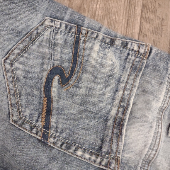 EUC Silver distressed Zac jeans - Picture 11 of 11